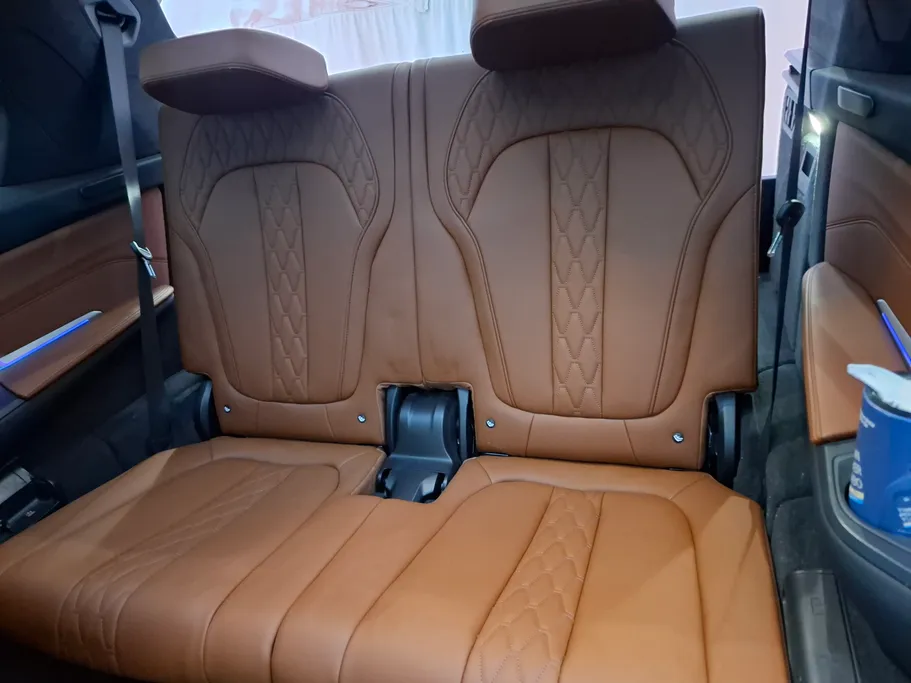 بي ام دبليو الفئة اكس 7 xDrive 40i	 2023 