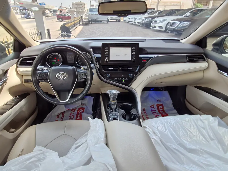 تويوتا كامري GLE HEV  2024 