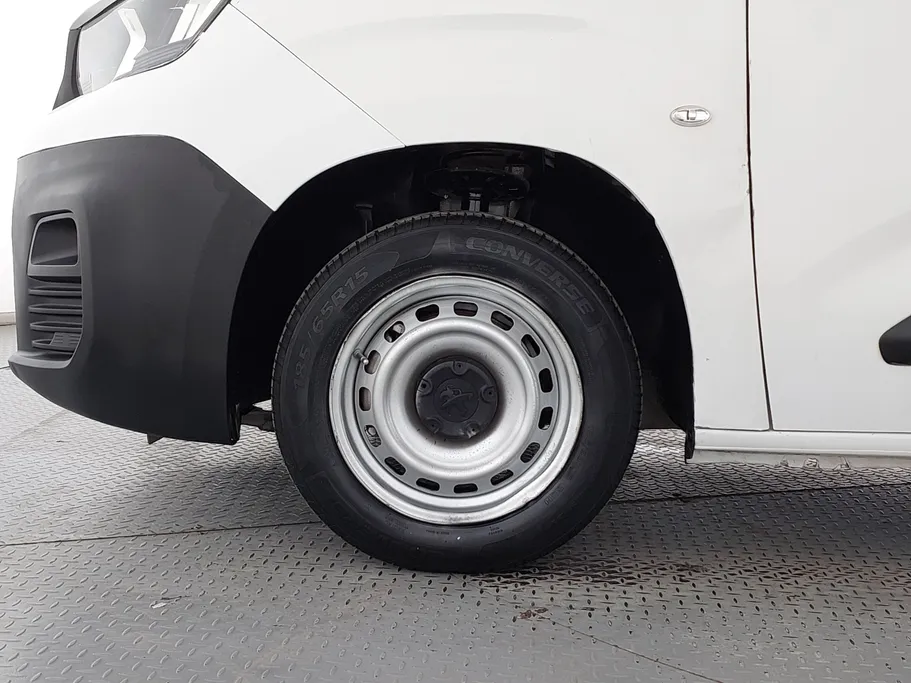 بيجو بارتنر Short van 2022 