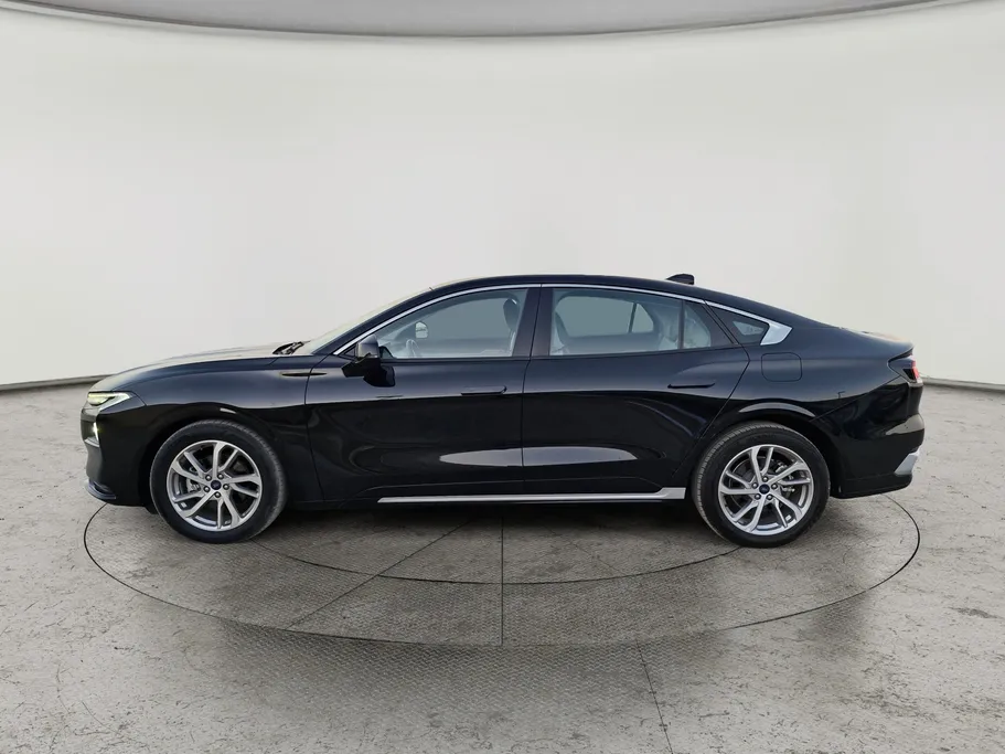 فورد تورس ترند الإصدار الجديد 2023 