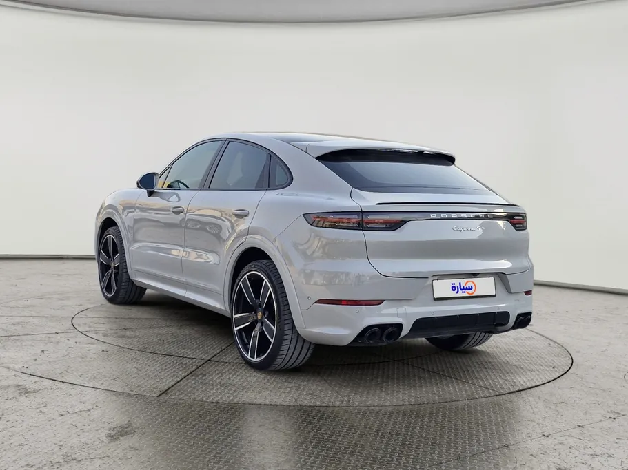 2022 Porsche Cayenne Coupe 