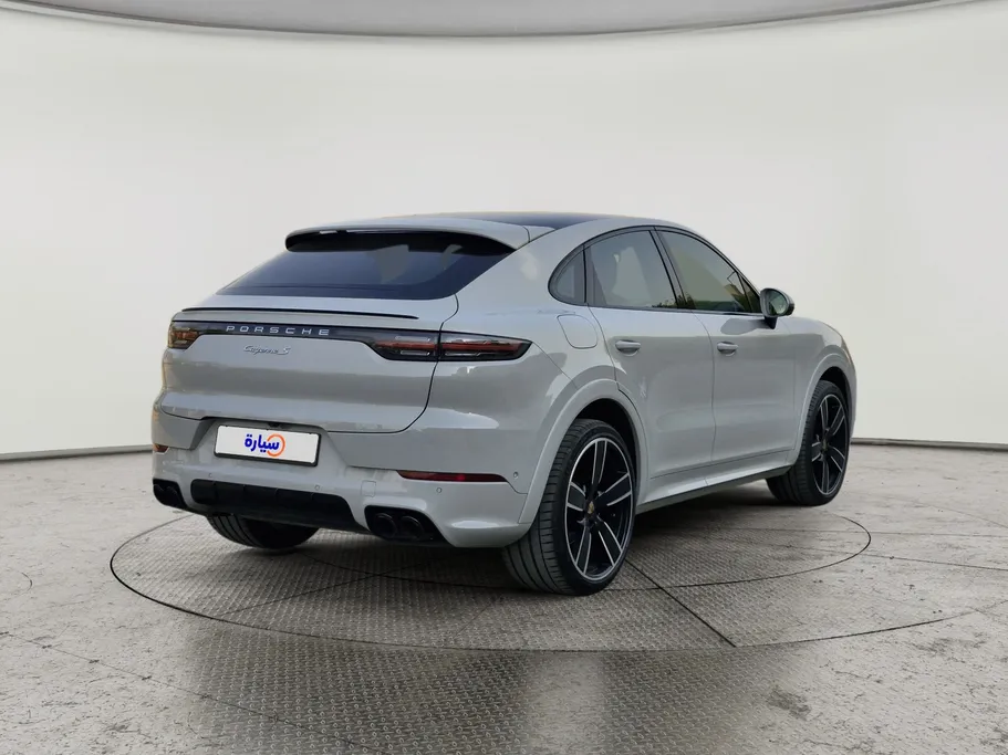 2022 Porsche Cayenne Coupe 