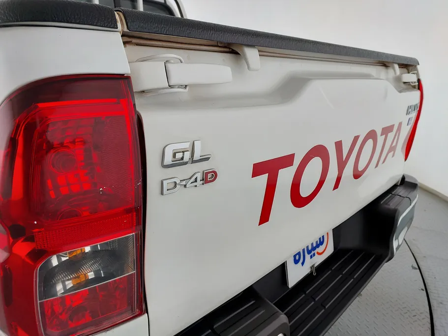 تويوتا هايلكس DC 4x2 Diesel 2022 