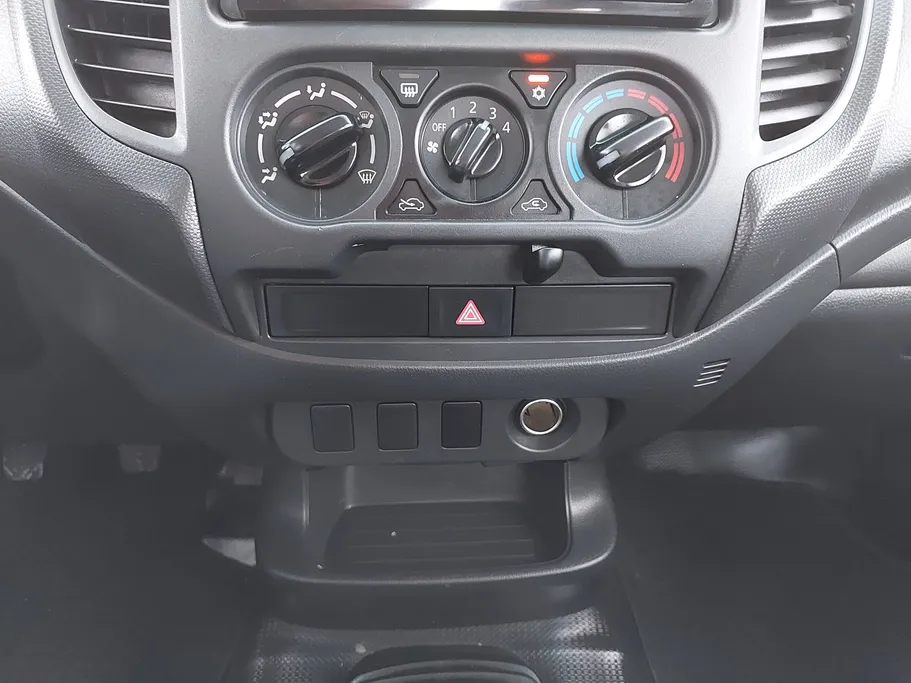 2022 Mitsubishi L200 DC 4x2 