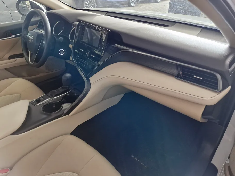 2023 Toyota Camry  LE 