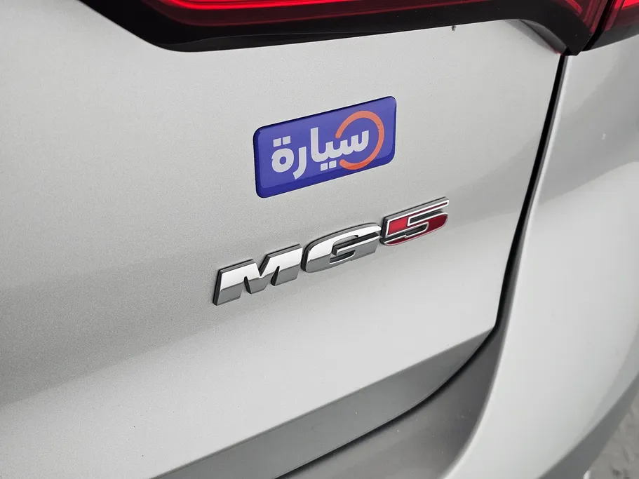 2023 MG 5 STD 