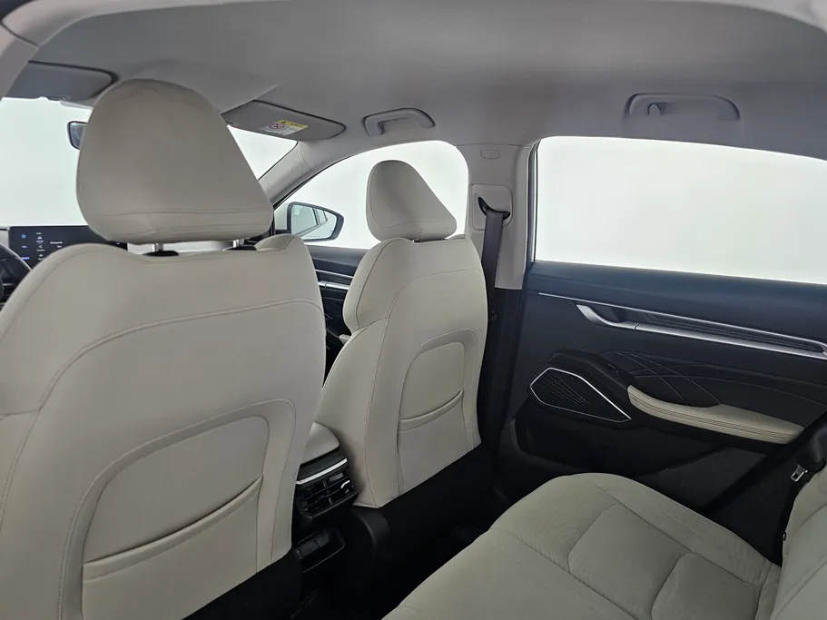 2023 Geely Emgrand GS 