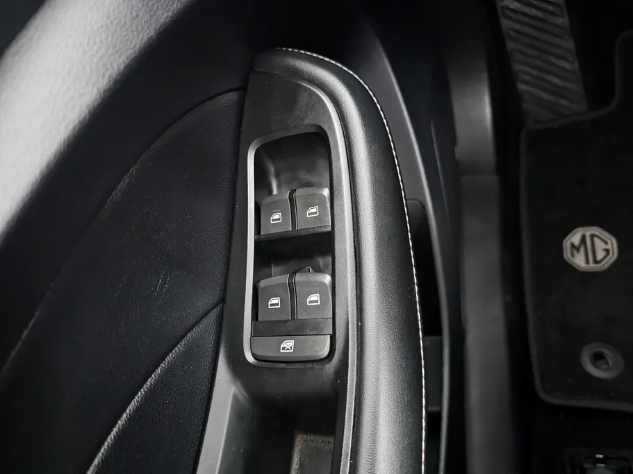 2023 MG 5 STD 