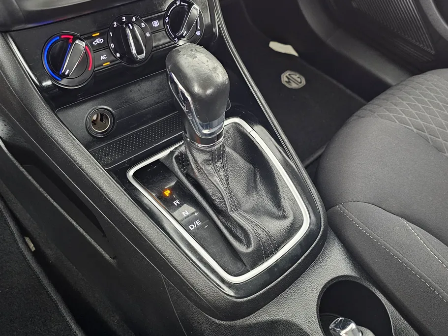 2023 MG 5 STD 