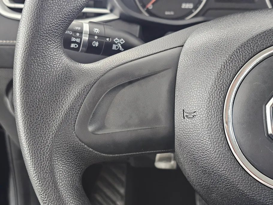 2023 MG 5 STD 