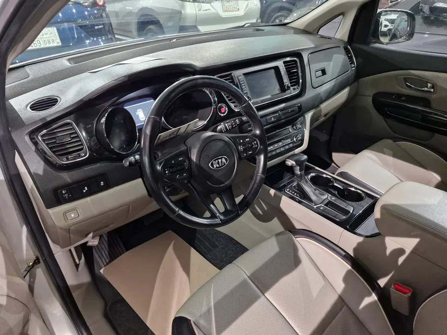 2020 Kia Carnival GRAND 