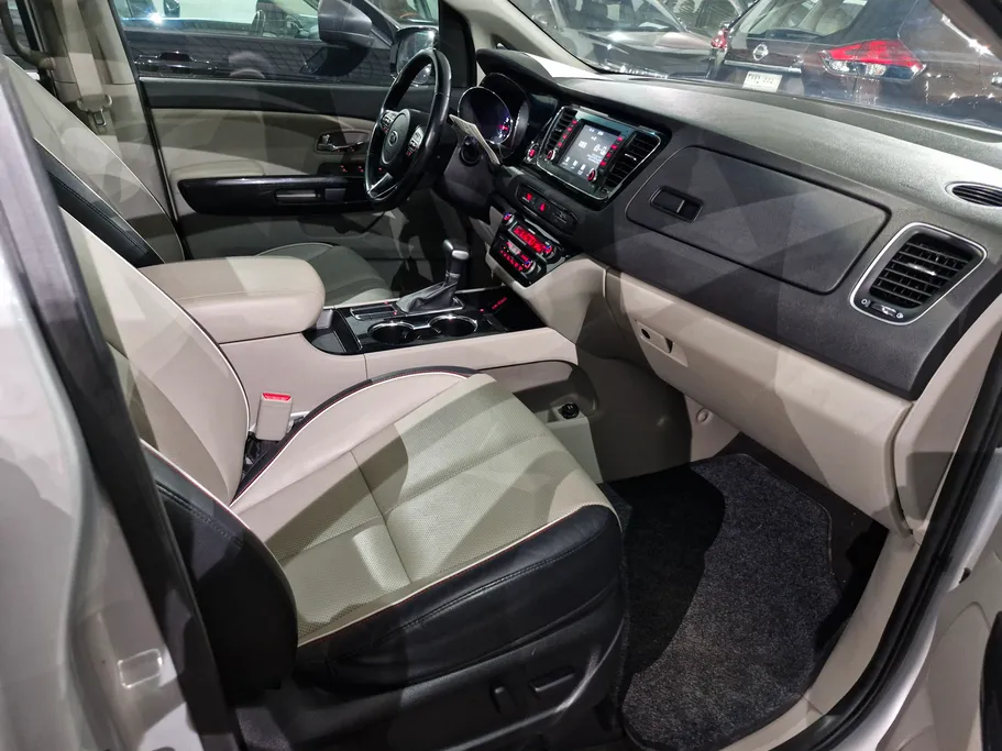 2020 Kia Carnival GRAND 