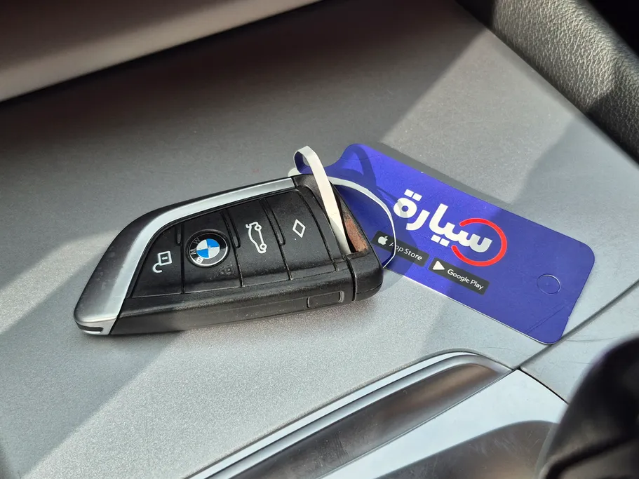 2023 BMW 5 Series 520i 