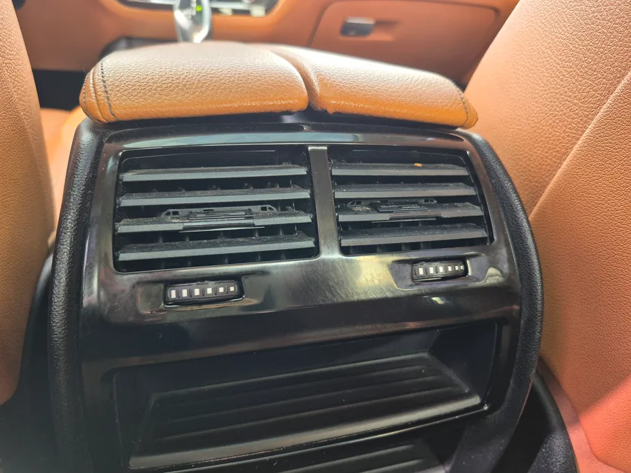 2023 BMW 5 Series 520i 