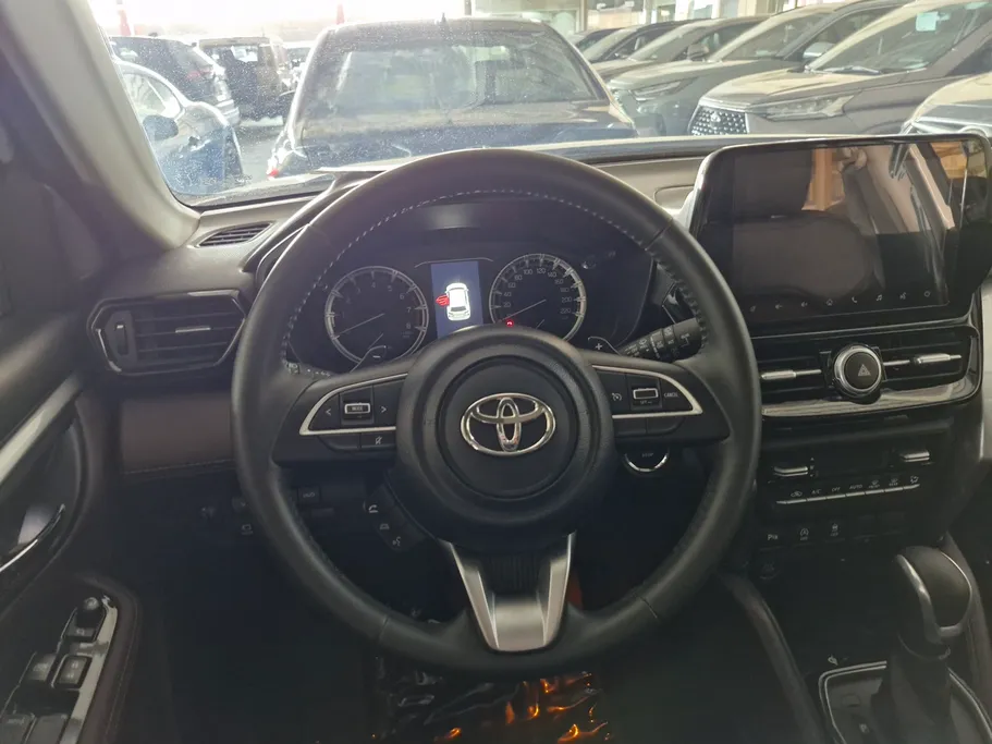 2024 Toyota Urban Cruiser GLX 