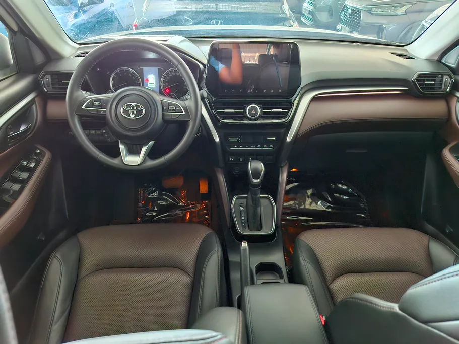 2024 Toyota Urban Cruiser GLX 