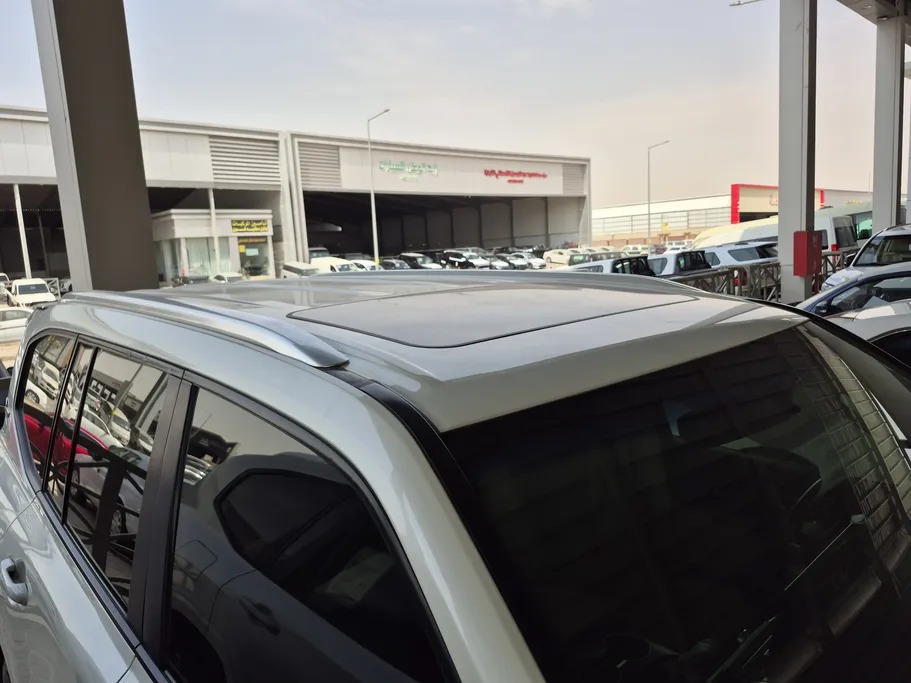تويوتا لاندكروزر GXR4 2022 