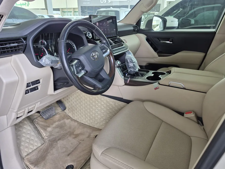 تويوتا لاندكروزر GXR4 2022 