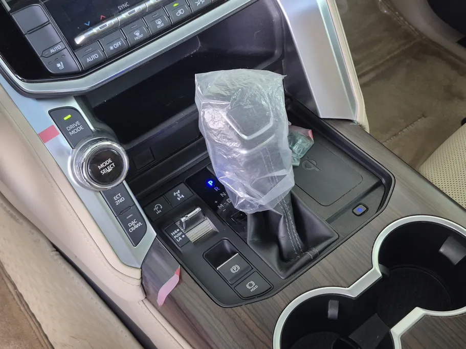 تويوتا لاندكروزر GXR4 2022 