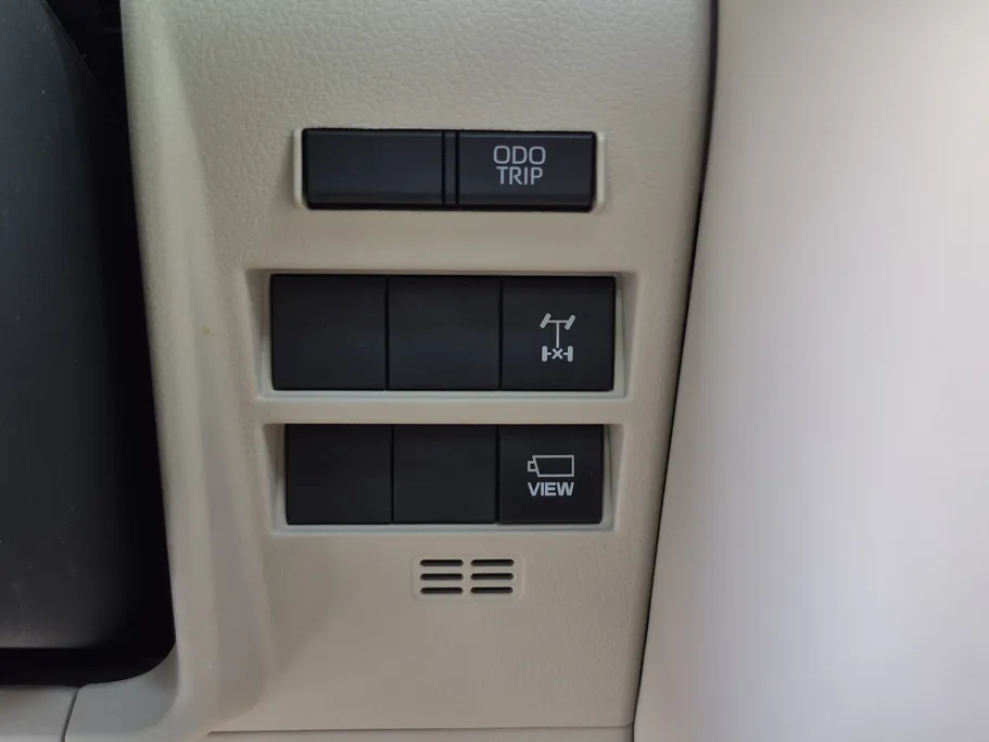 تويوتا لاندكروزر GXR4 2022 