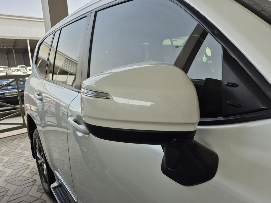 تويوتا لاندكروزر GXR4 2022 