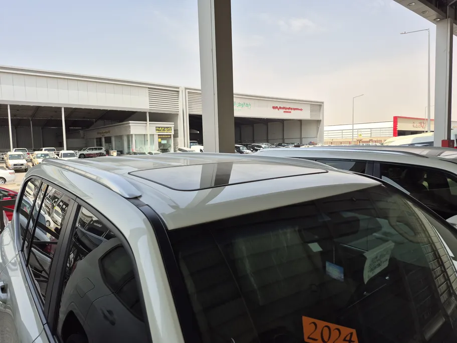 تويوتا لاندكروزر GXR4 2024 