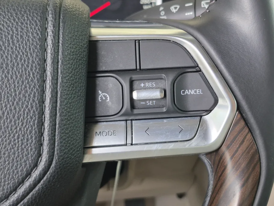 تويوتا لاندكروزر GXR4 2024 