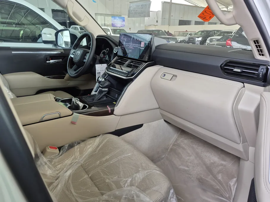 تويوتا لاندكروزر GXR4 2024 