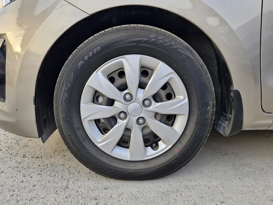 2024 Kia Pegas LX 