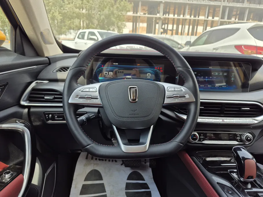 2022 FAW Bestune T77  