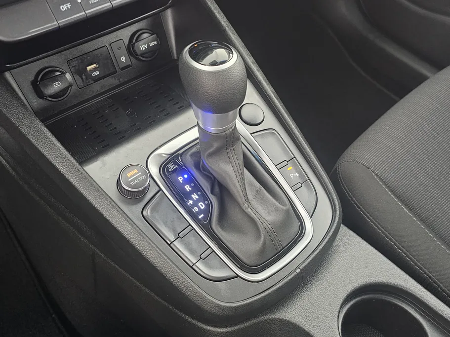 2023 Hyundai Kona SMART 