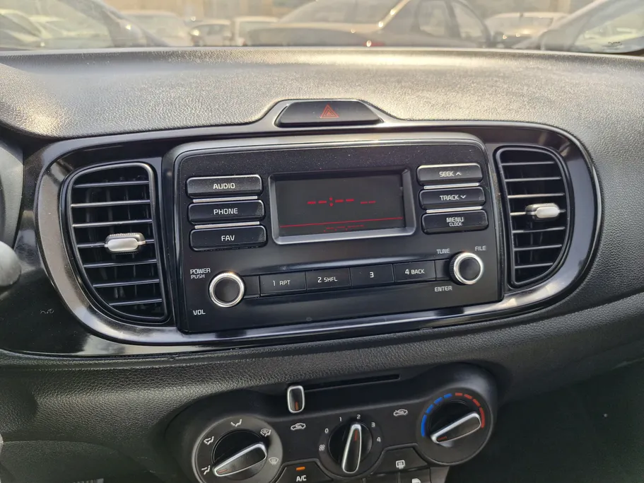 2024 Kia Pegas LX 