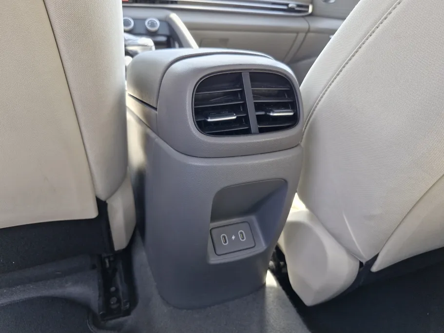 2024 Hyundai Elantra Fleet 