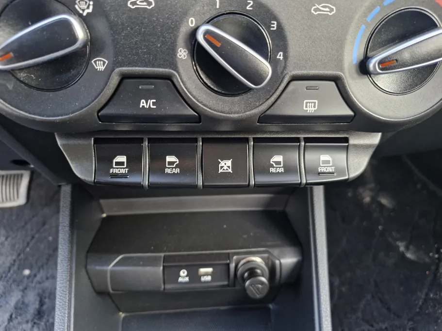 2024 Kia Pegas GL 