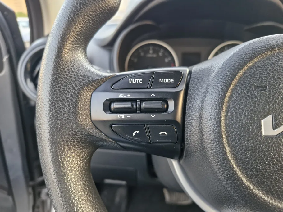 2024 Kia Pegas GL 