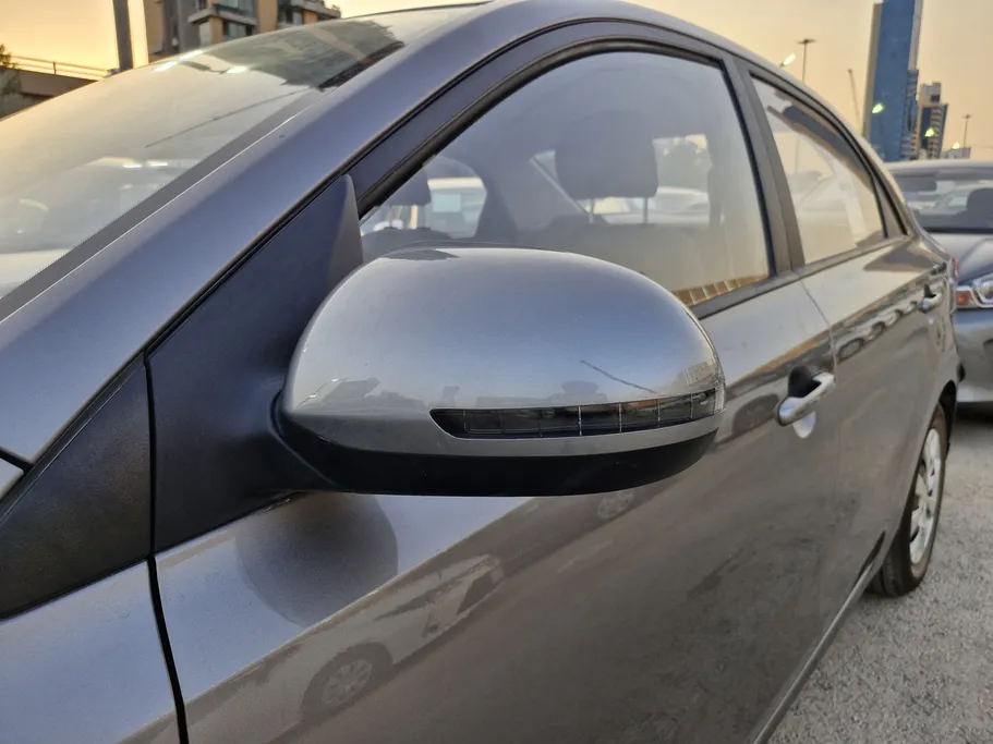 2024 Kia Pegas GL 