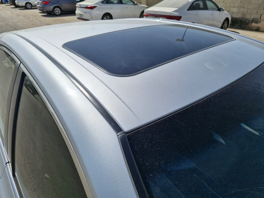 تويوتا كامري GLE HEV  2023