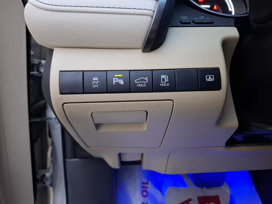 2023 Toyota Camry  GLE HEV  