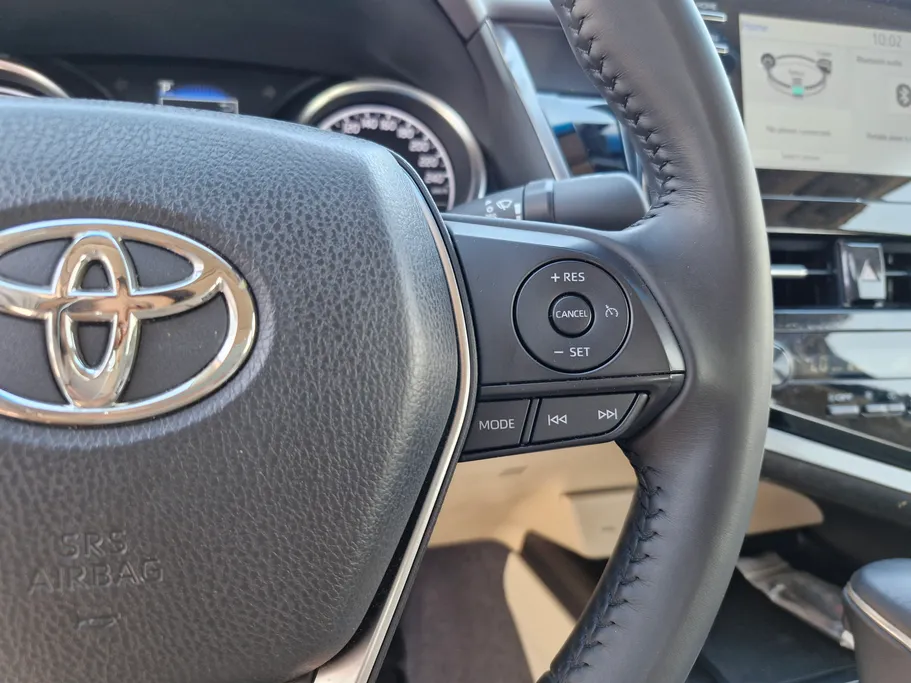 تويوتا كامري GLE HEV  2023