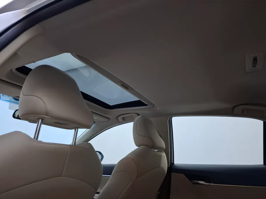 2023 Toyota Camry  GLE HEV  
