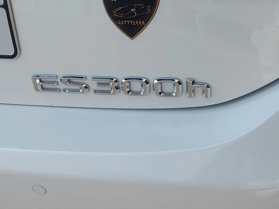 لكزس ES 300 H 2023 