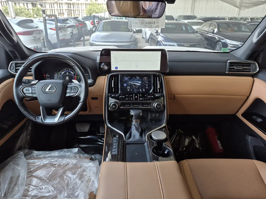 لكزس LX 600 2024 