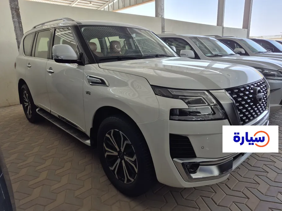 2023 Nissan Patrol Titanium 
