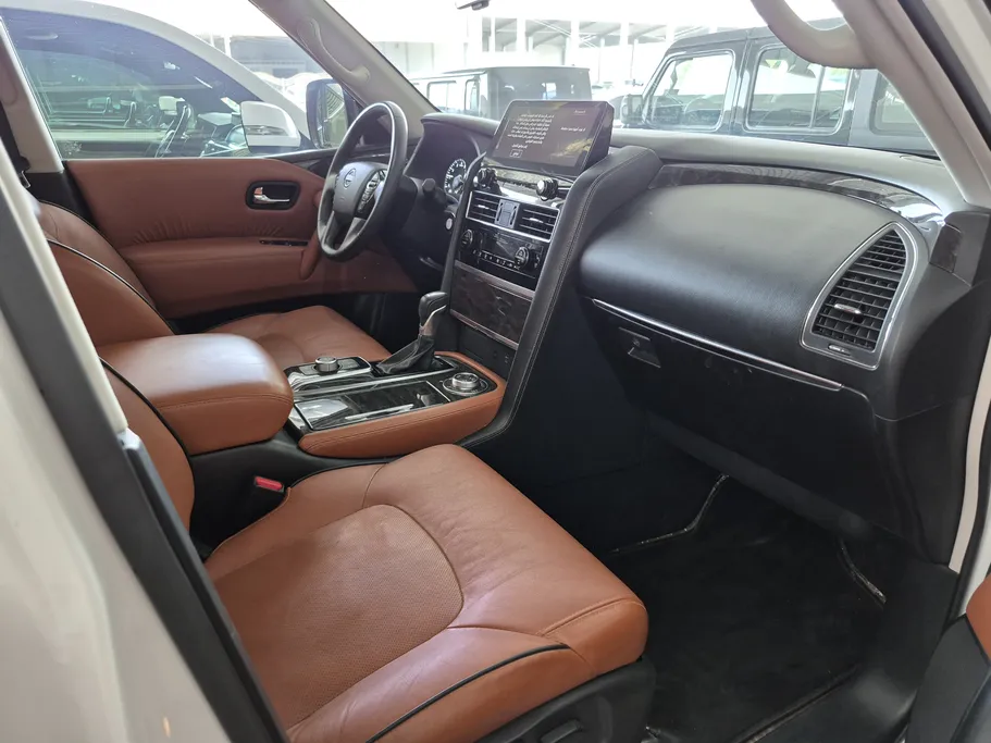 2023 Nissan Patrol Titanium 