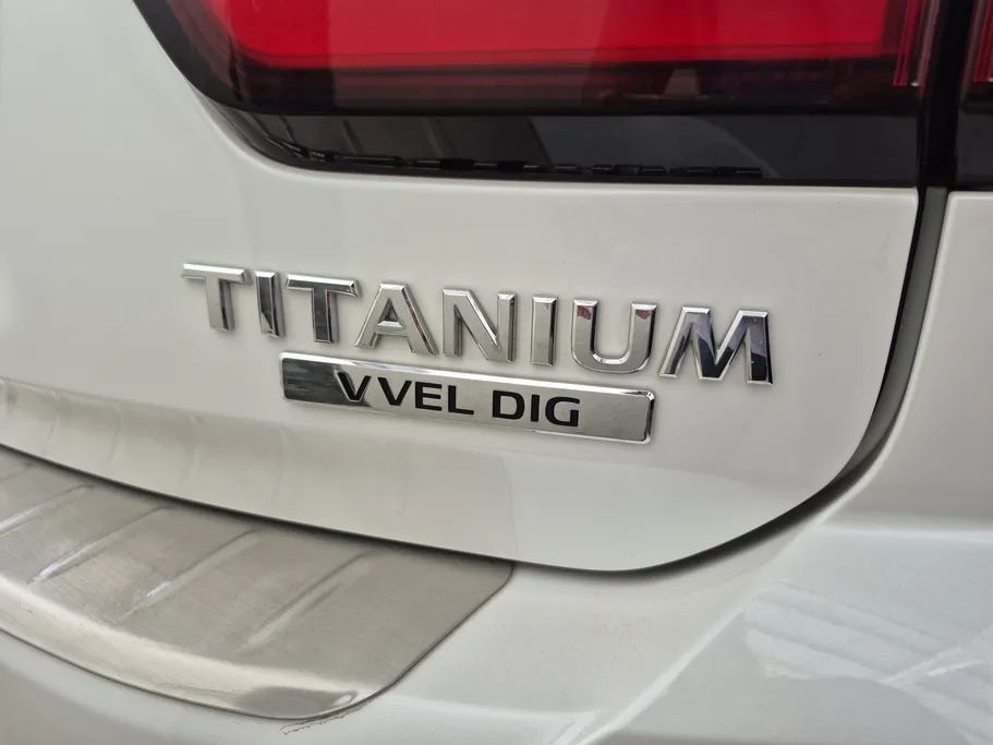 2023 Nissan Patrol Titanium 
