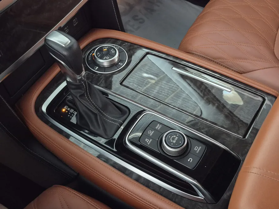 2023 Nissan Patrol Platinum 