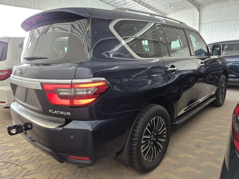 2023 Nissan Patrol Platinum 