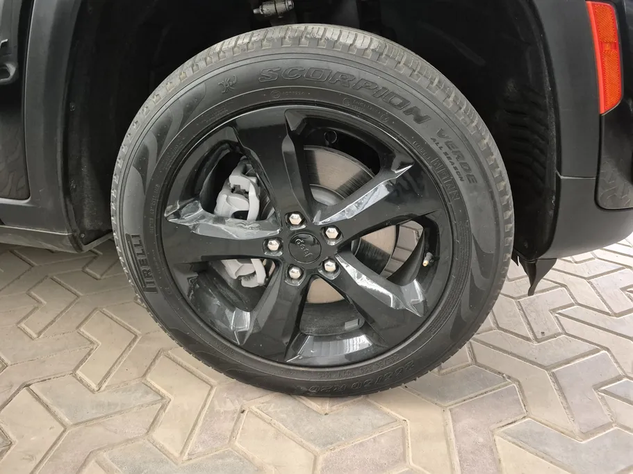 2023 Jeep Grand Cherokee Altitude 