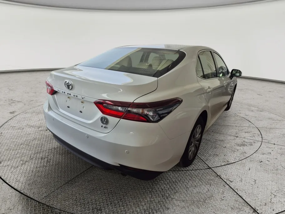 2022 Toyota Camry  LE 