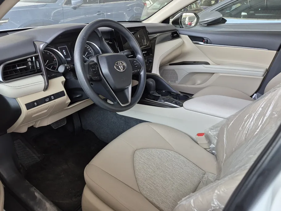 2022 Toyota Camry  LE 
